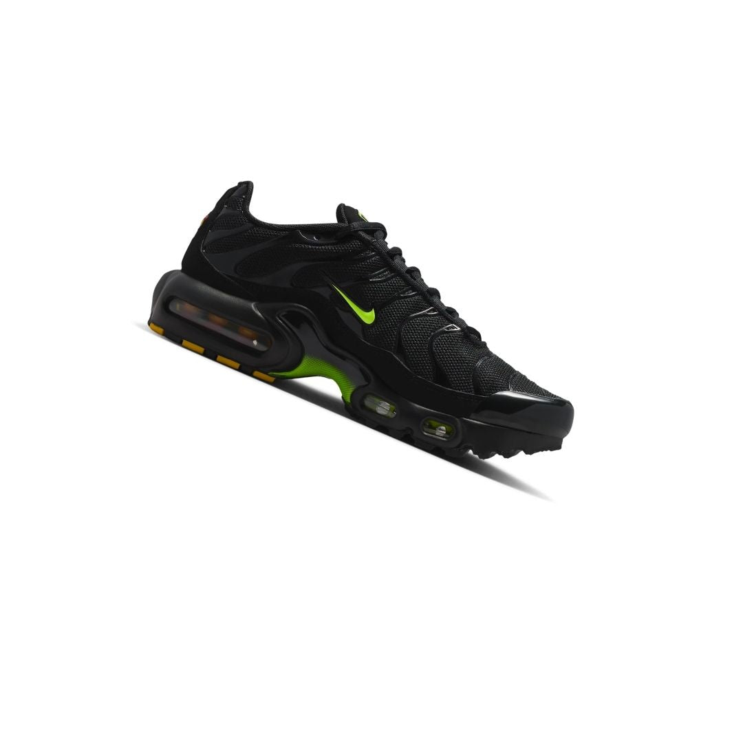 Nike Air Max Plus Older Kids' Shoes Black/Black/Volt Ice product image
