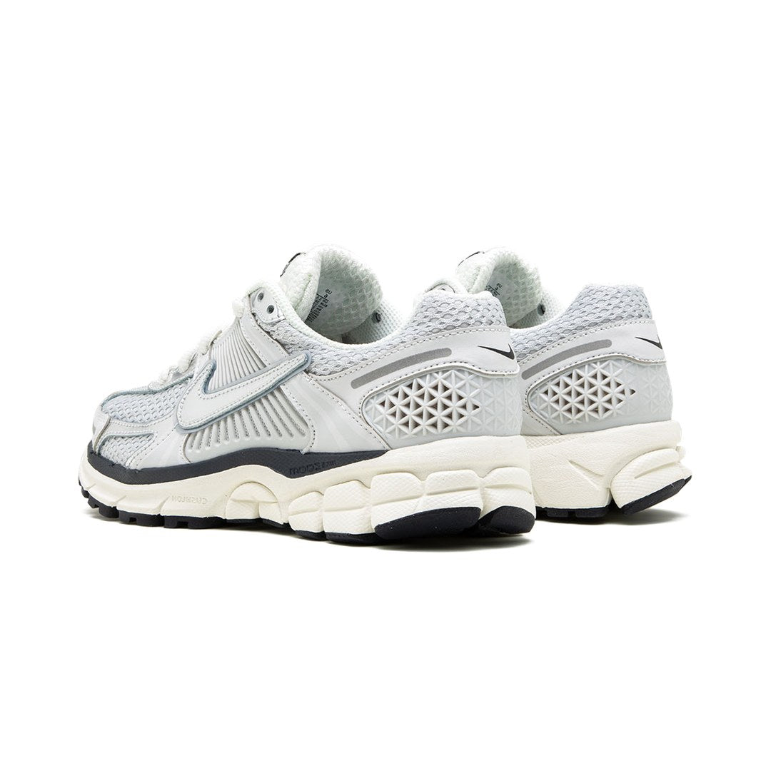 Nike Zoom Vomero 5 Photon Dust Metallic Silver (Women's) FD0884-025 product image 3