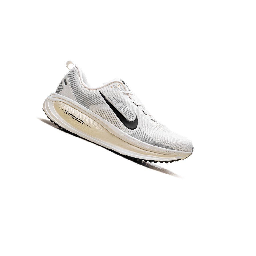Nike Vomero 18 Summit White Coconut Milk HM6803-101 product image