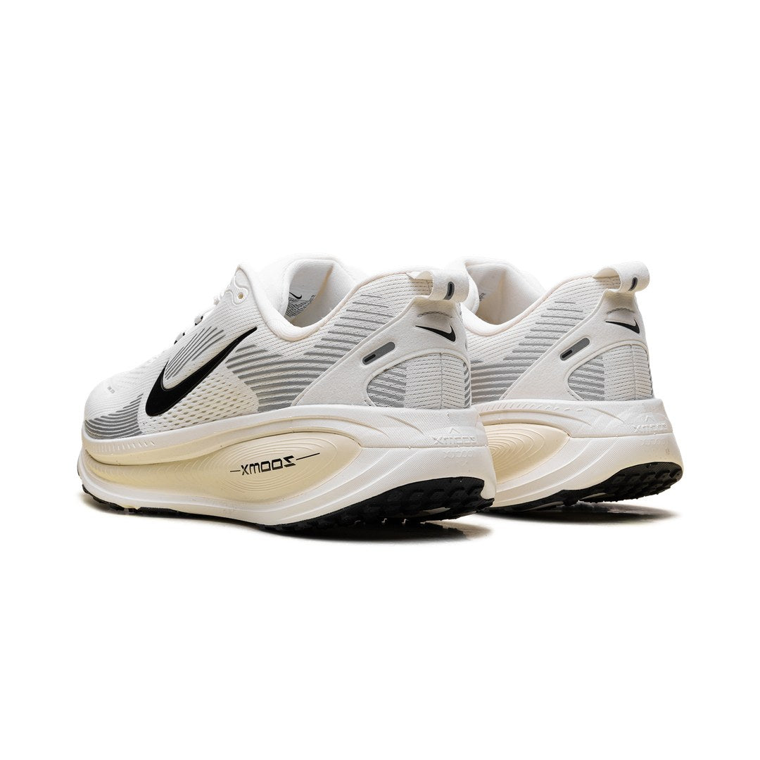 Nike Vomero 18 Summit White Coconut Milk HM6803-101 product image 3