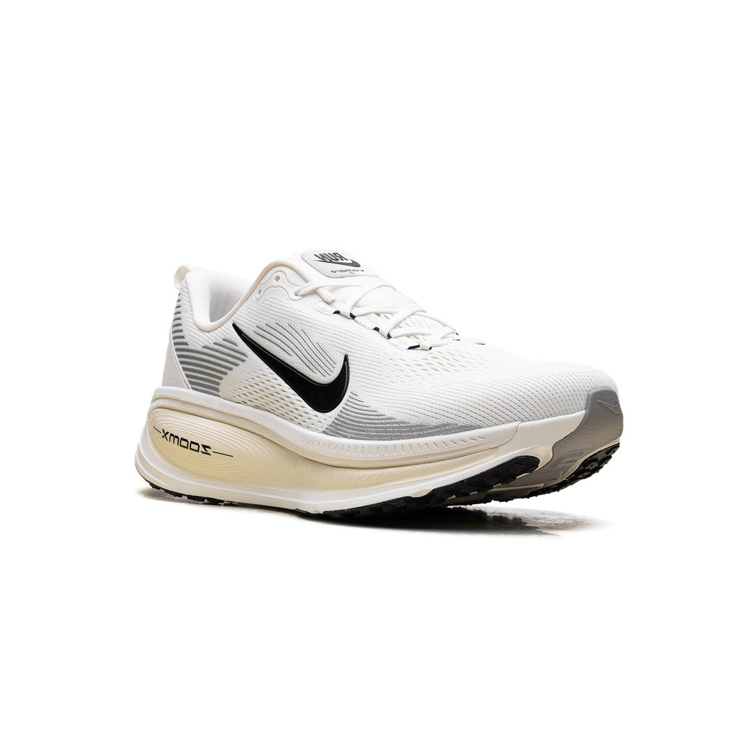 Nike Vomero 18 Summit White Coconut Milk HM6803-101 product image 4
